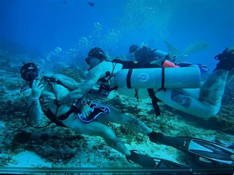 nude scuba|Nude snorkelling and diving .